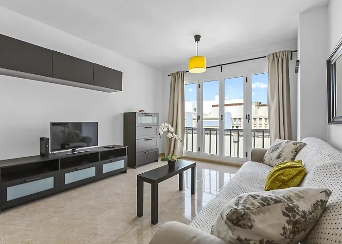 Homely Lanzarote Apartment *